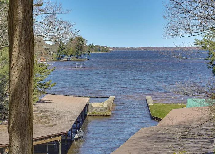 2 Cabins On Hamlin Lake Available W/ Boat Slip